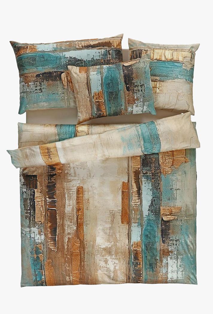 Die Bettwäsche Tamara-R Selection Toscana zeigt ein abstraktes Design mit blauen, braunen, beigen und cremefarbenen vertikalen Pinselstrichen sowohl auf dem Bettbezug als auch auf den passenden Kissenbezügen.