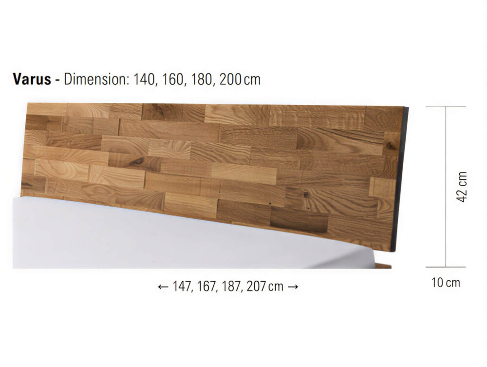 Kopfteil aus Holz namens „Varus“, 42 cm hoch und 10 cm dick, hier über einer Matratze abgebildet. Verfügbare Breiten: 147, 167, 187 und 207 cm. Das Holz ist naturbelassen und weist sichtbare Maserungen auf.